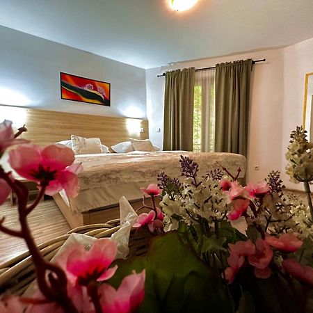 Motel Stovrela Цазин Экстерьер фото