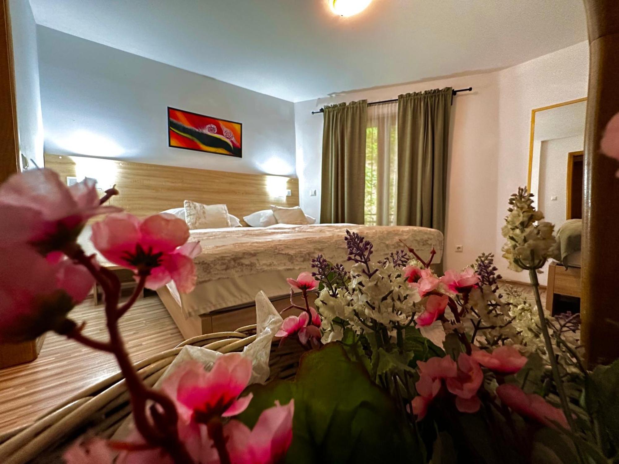 Motel Stovrela Цазин Экстерьер фото